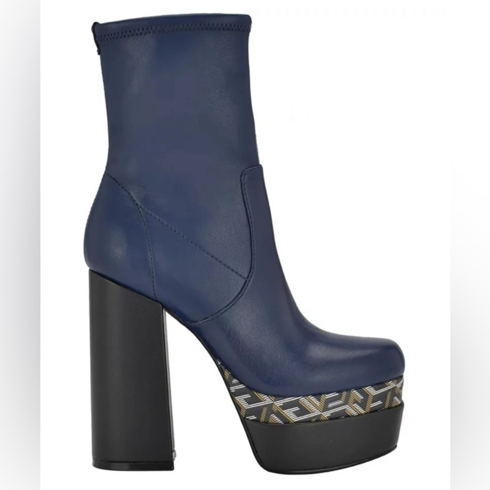 Guess Boots size 8